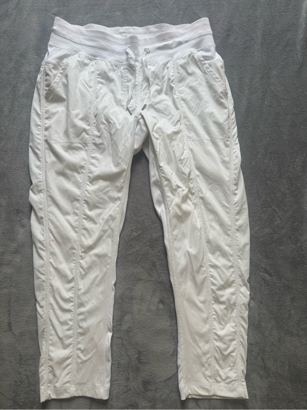 Lululemon White Performance Jogger Pants size 12